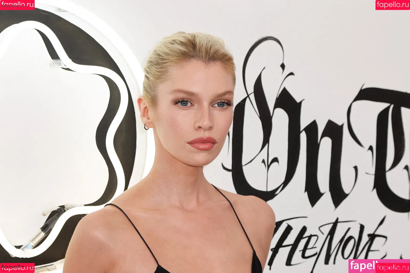 Stella Maxwell / stellamaxwell Onlyfans Photo Gallery 