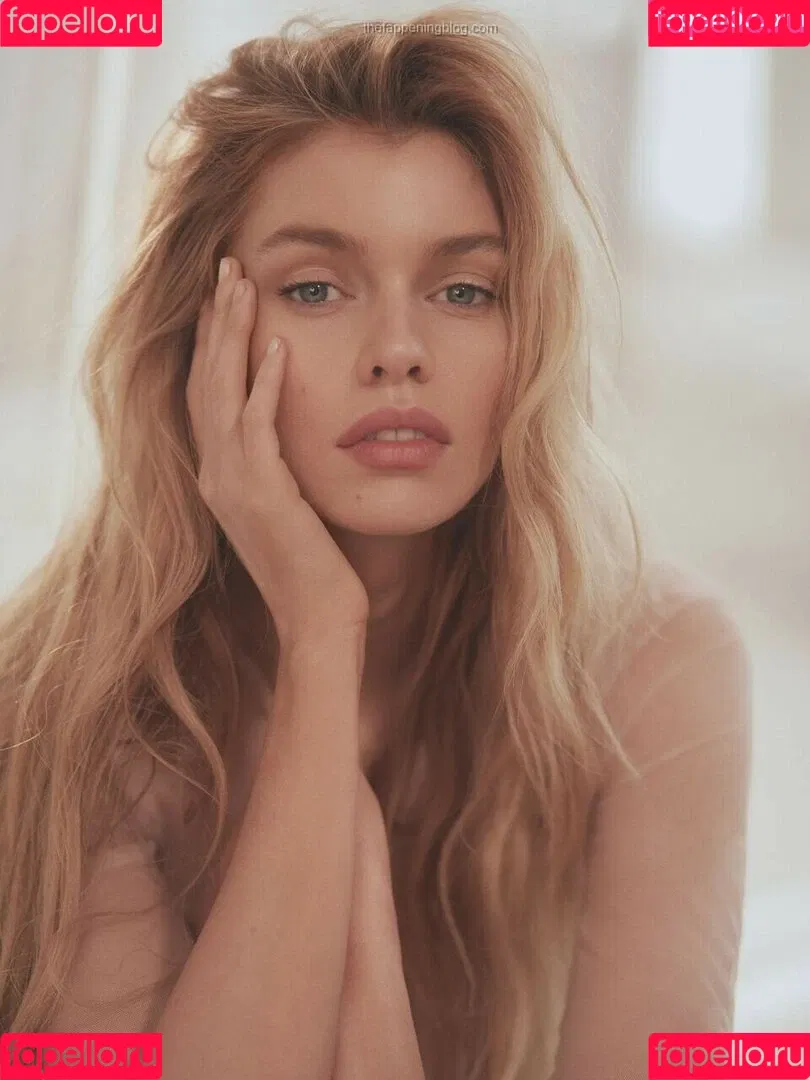 Stella Maxwell / stellamaxwell Onlyfans Photo Gallery 