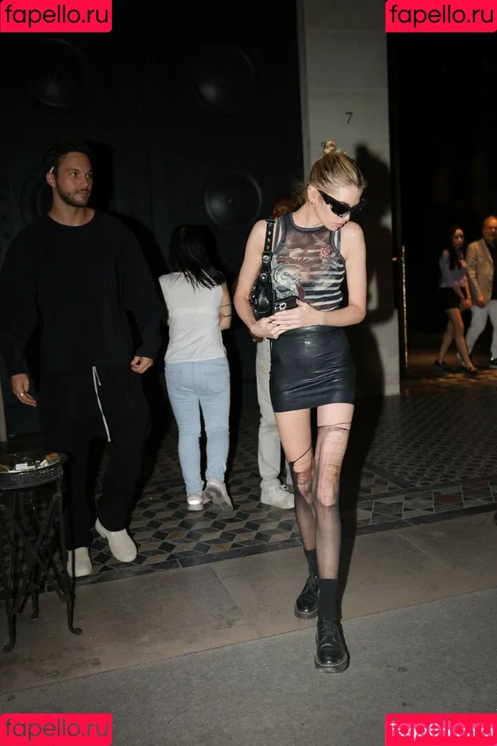 Stella Maxwell / stellamaxwell Onlyfans Photo Gallery 