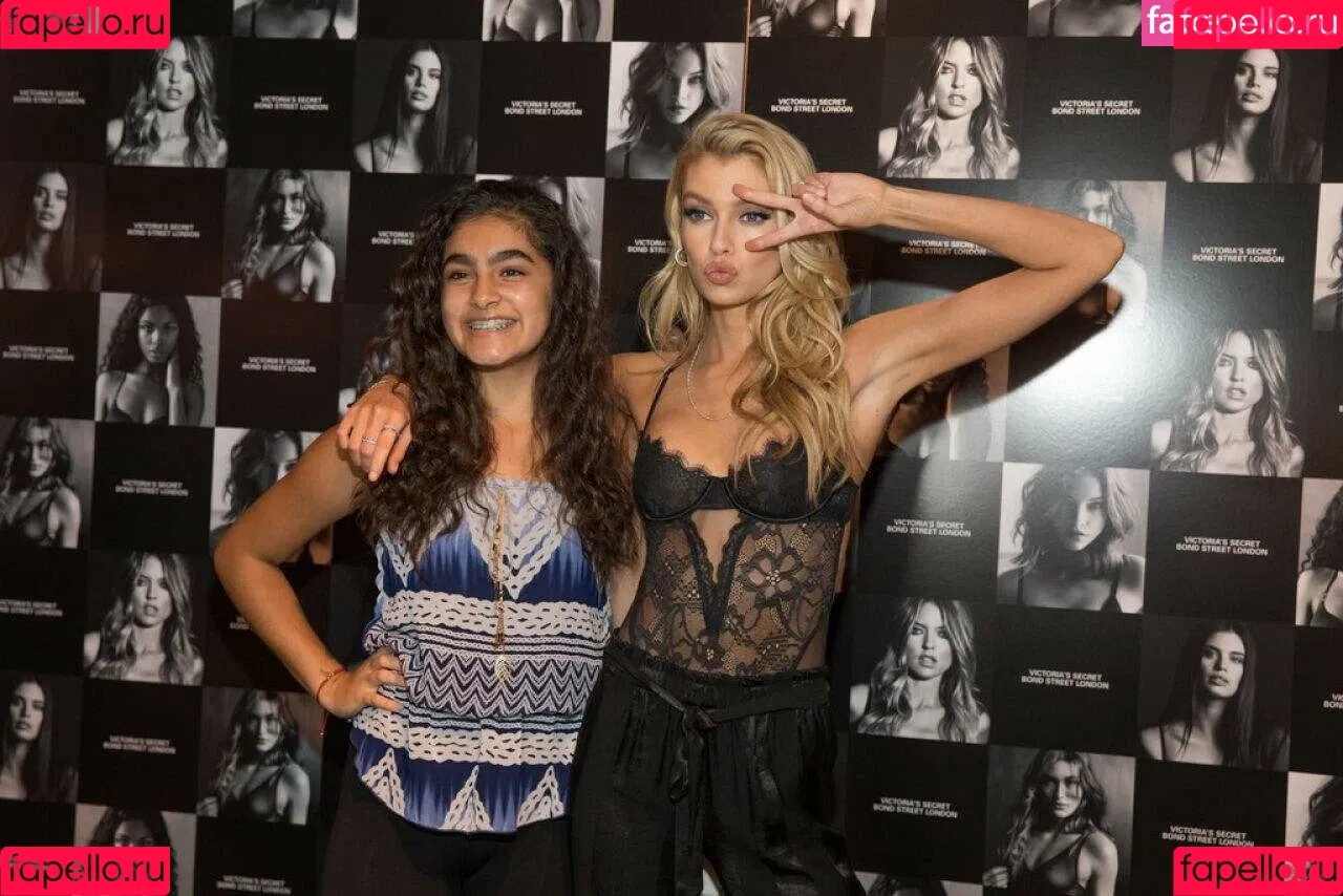 Stella Maxwell / stellamaxwell Onlyfans Photo Gallery 