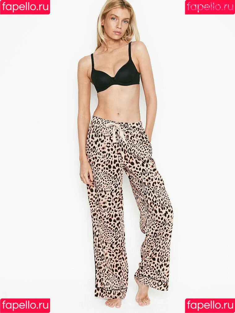 Stella Maxwell / stellamaxwell Onlyfans Photo Gallery 