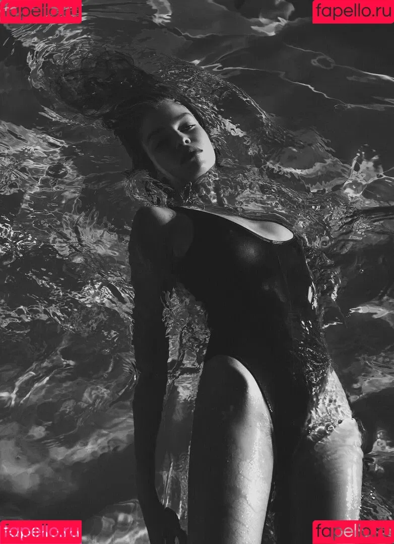 Stella Maxwell / stellamaxwell Onlyfans Photo Gallery 