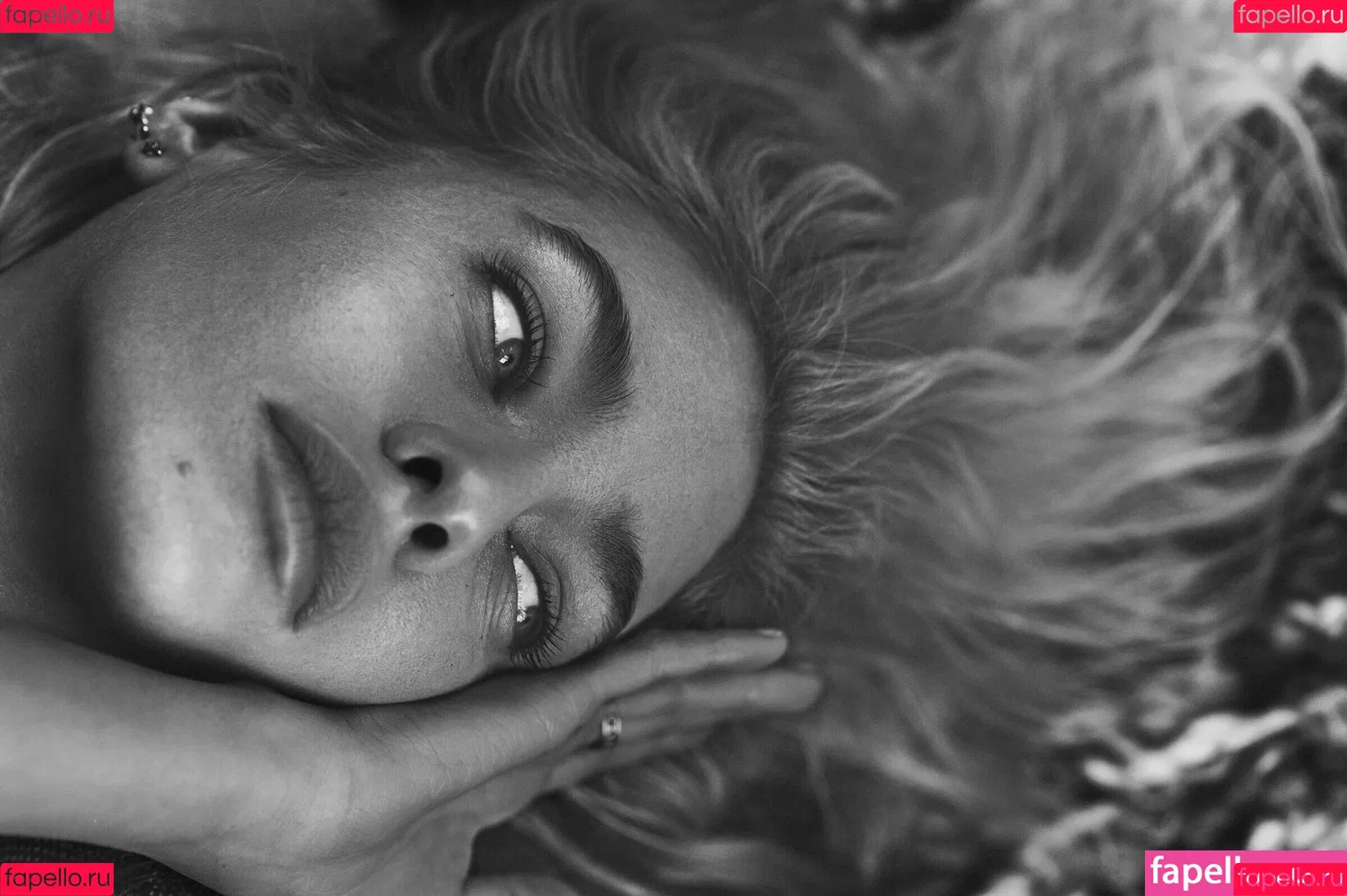 Stella Maxwell / stellamaxwell Onlyfans Photo Gallery 