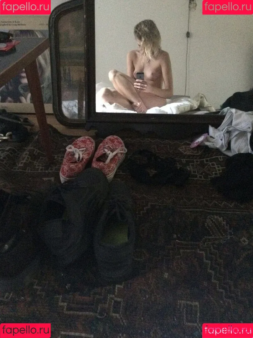 Stella Maxwell / stellamaxwell Onlyfans Photo Gallery 