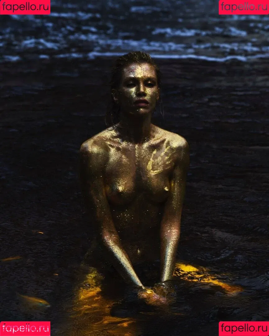 Stella Maxwell / stellamaxwell Onlyfans Photo Gallery 