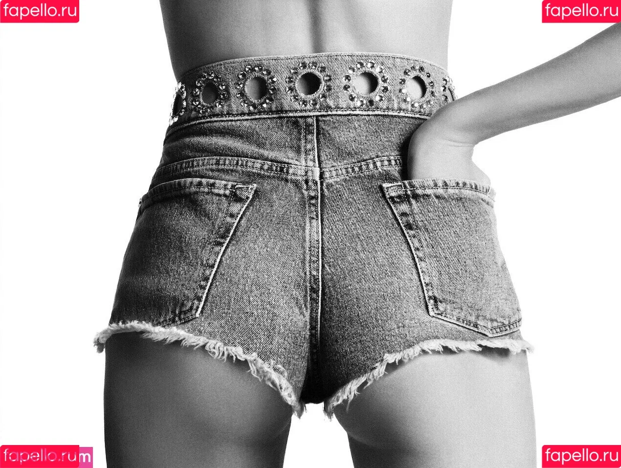 Stella Maxwell / stellamaxwell Onlyfans Photo Gallery 