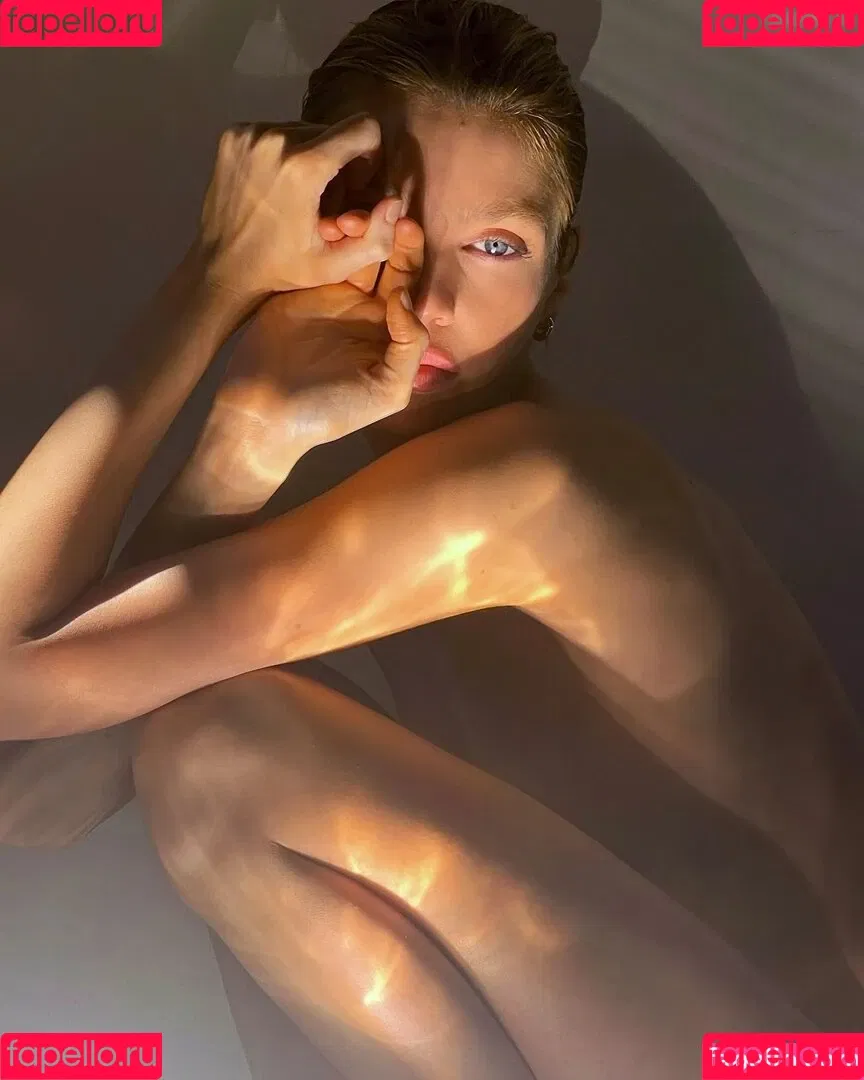 Stella Maxwell / stellamaxwell Onlyfans Photo Gallery 