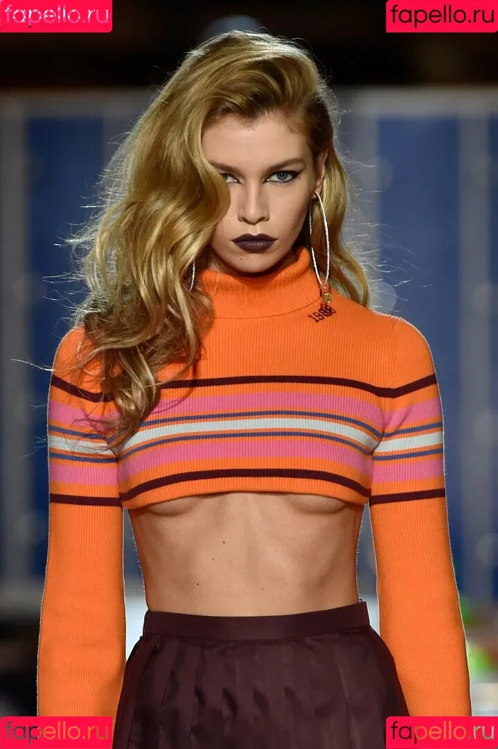 Stella Maxwell / stellamaxwell Onlyfans Photo Gallery 