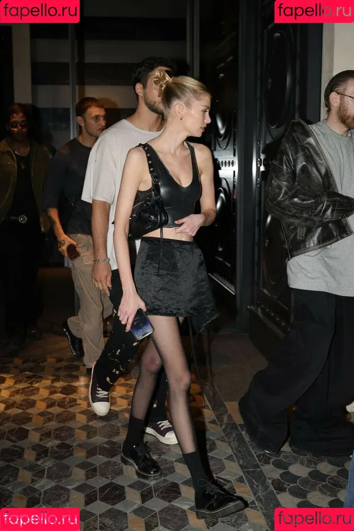Stella Maxwell / stellamaxwell Onlyfans Photo Gallery 