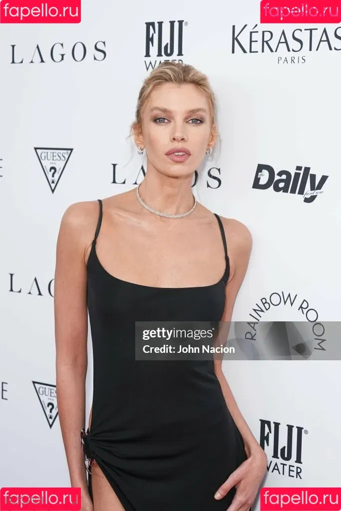 Stella Maxwell / stellamaxwell Onlyfans Photo Gallery 