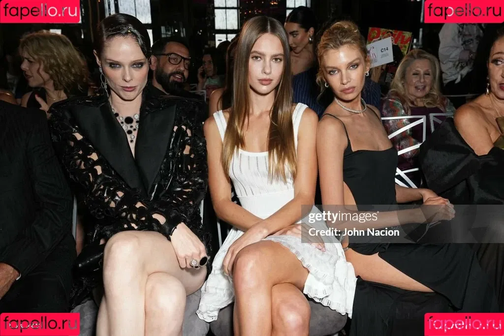Stella Maxwell / stellamaxwell Onlyfans Photo Gallery 