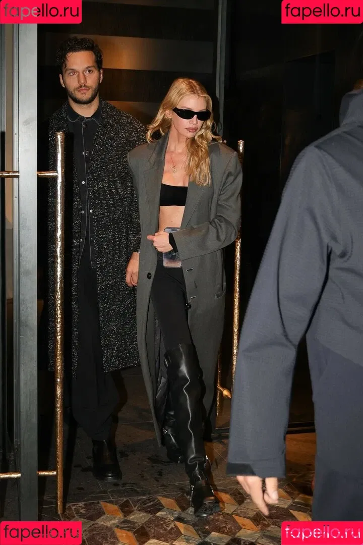 Stella Maxwell / stellamaxwell Onlyfans Photo Gallery 