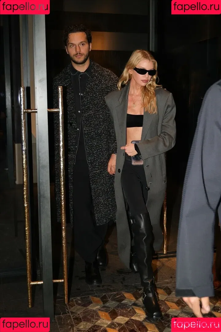 Stella Maxwell / stellamaxwell Onlyfans Photo Gallery 