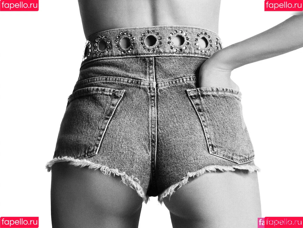 Stella Maxwell / stellamaxwell Onlyfans Photo Gallery 
