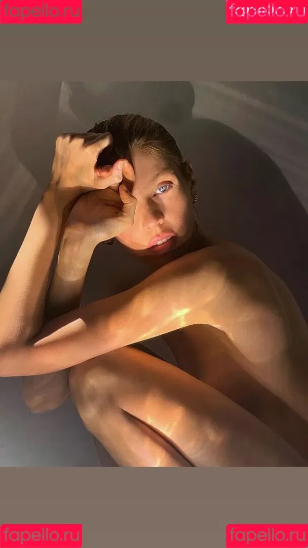 Stella Maxwell / stellamaxwell Onlyfans Photo Gallery 