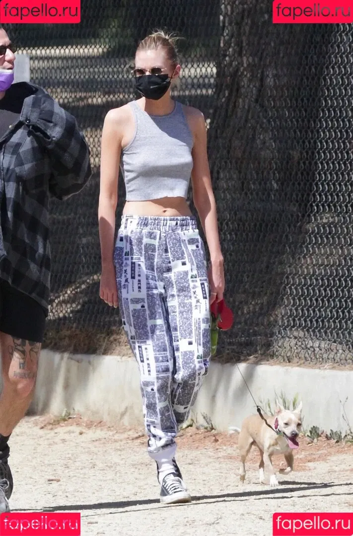 Stella Maxwell / stellamaxwell Onlyfans Photo Gallery 