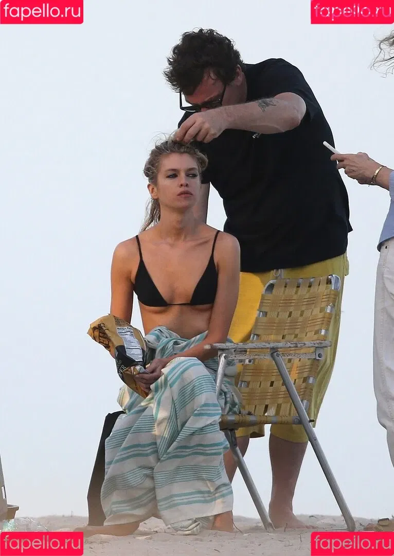 Stella Maxwell / stellamaxwell Onlyfans Photo Gallery 