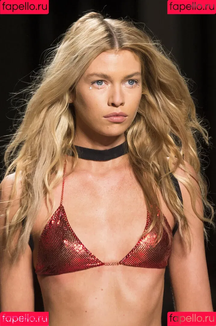 Stella Maxwell / stellamaxwell Onlyfans Photo Gallery 