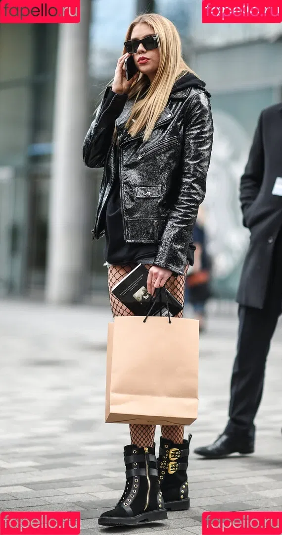 Stella Maxwell / stellamaxwell Onlyfans Photo Gallery 