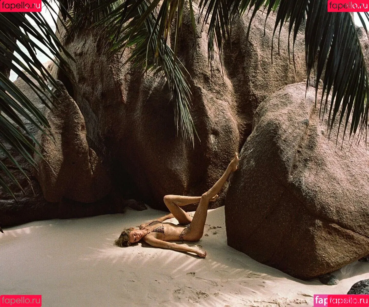 Stella Maxwell / stellamaxwell Onlyfans Photo Gallery 