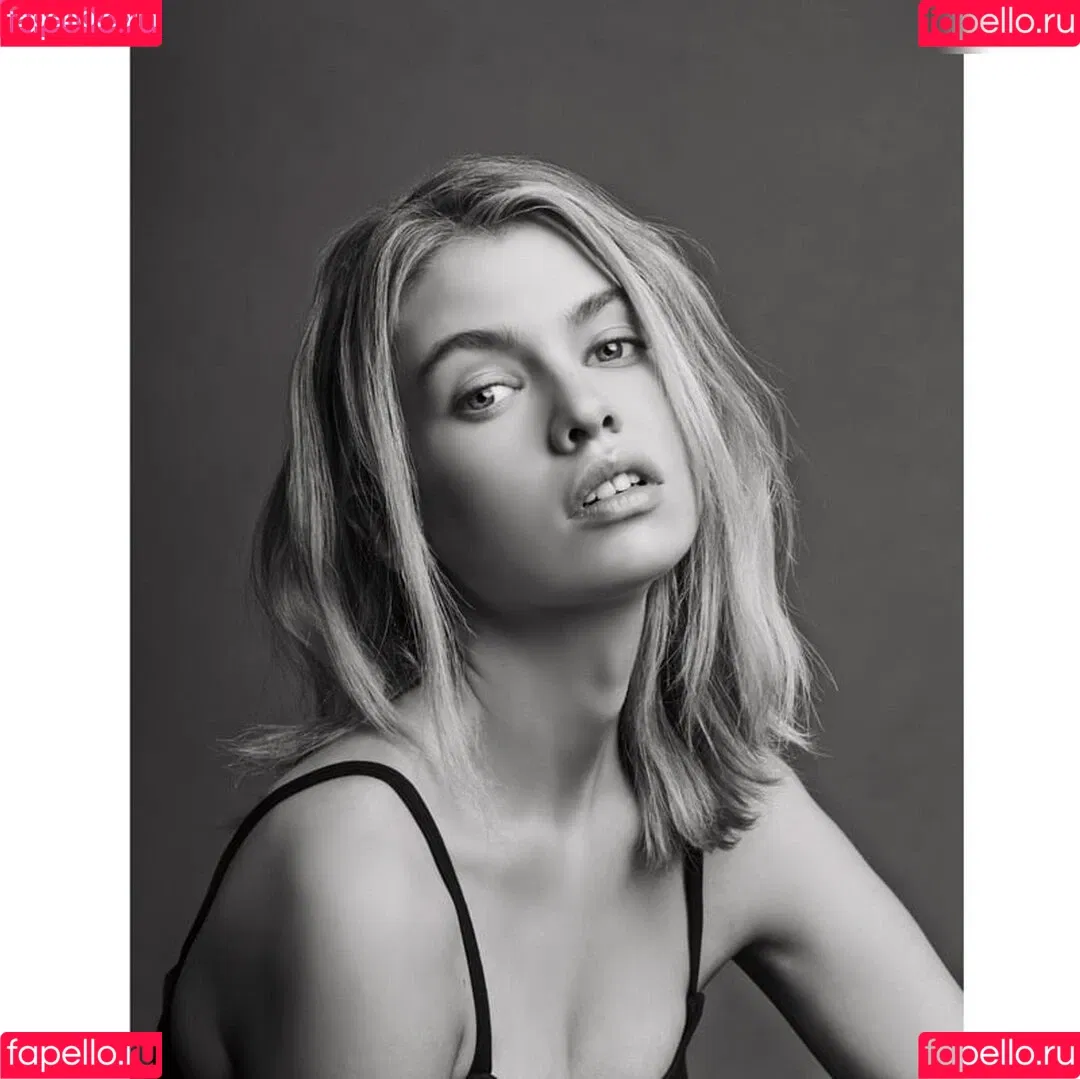 Stella Maxwell / stellamaxwell Onlyfans Photo Gallery 