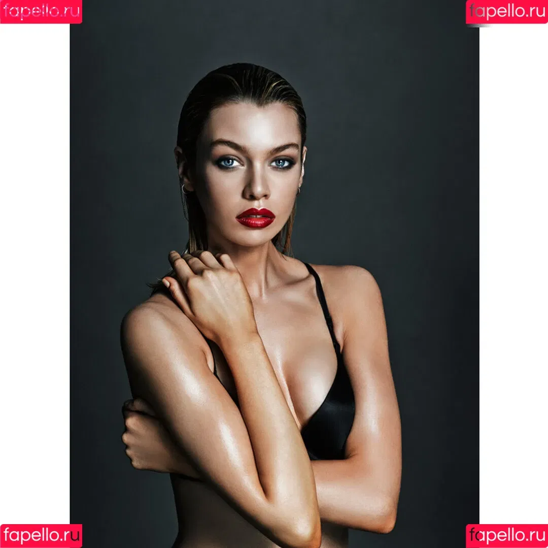 Stella Maxwell / stellamaxwell Onlyfans Photo Gallery 