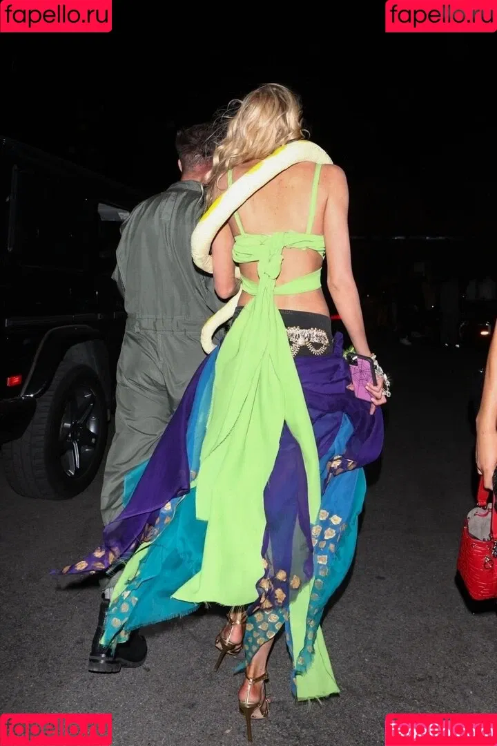 Stella Maxwell / stellamaxwell Onlyfans Photo Gallery 