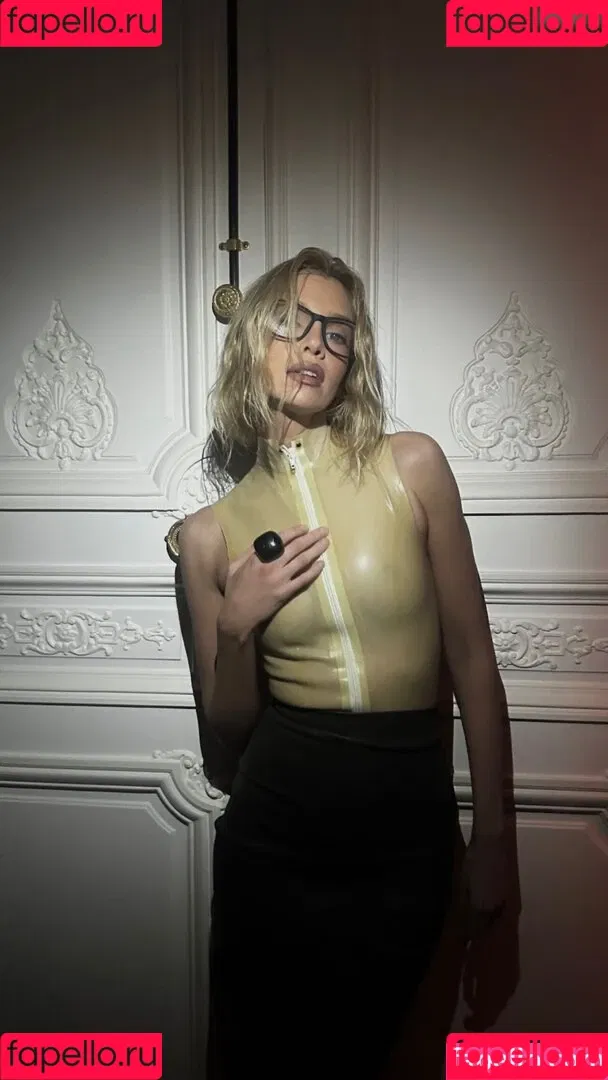 Stella Maxwell / stellamaxwell Onlyfans Photo Gallery 