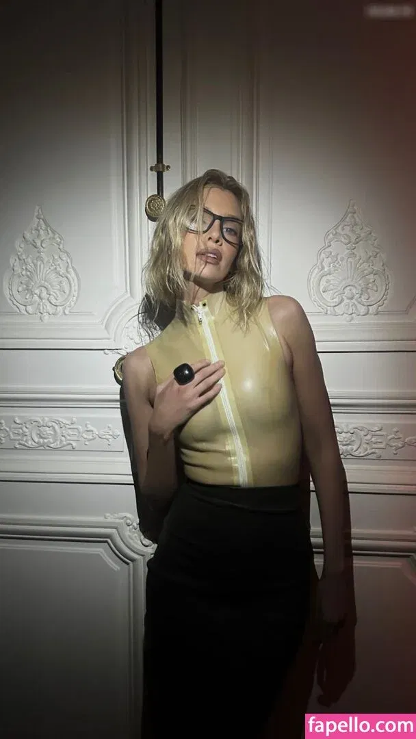 Stella Maxwell / stellamaxwell Onlyfans Photo Gallery 