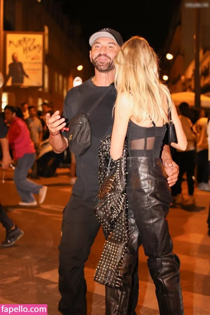 Stella Maxwell / stellamaxwell Onlyfans Photo Gallery 