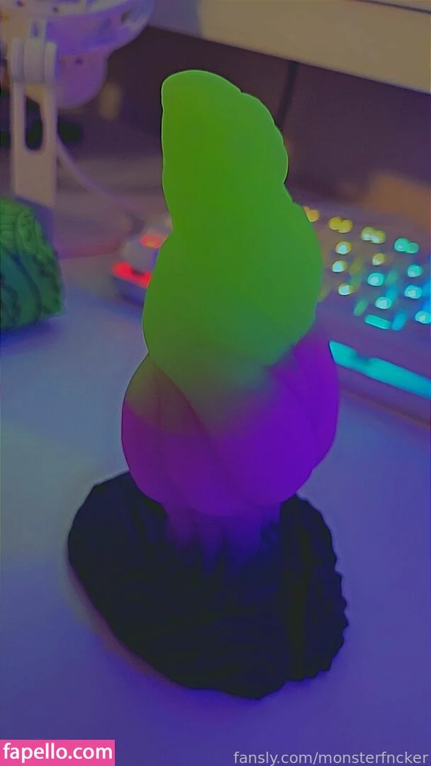 monsterfncker / themonsterfxcker Onlyfans Photo Gallery 