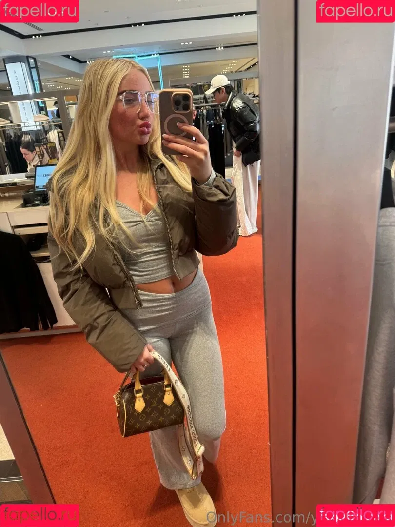 yhwh_livraria / yourlexiii22 Onlyfans Photo Gallery 