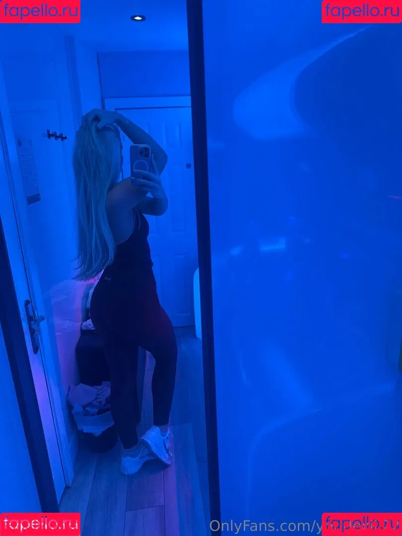 yhwh_livraria / yourlexiii22 Onlyfans Photo Gallery 