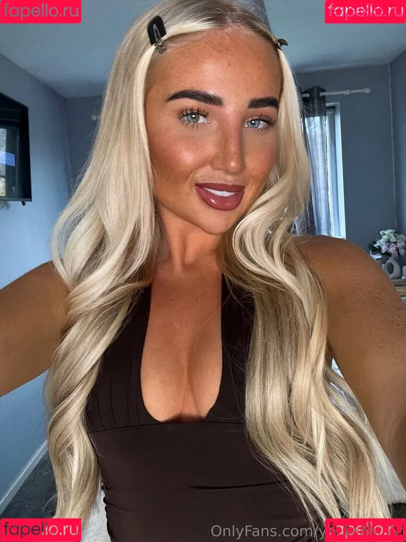 yhwh_livraria / yourlexiii22 Onlyfans Photo Gallery 