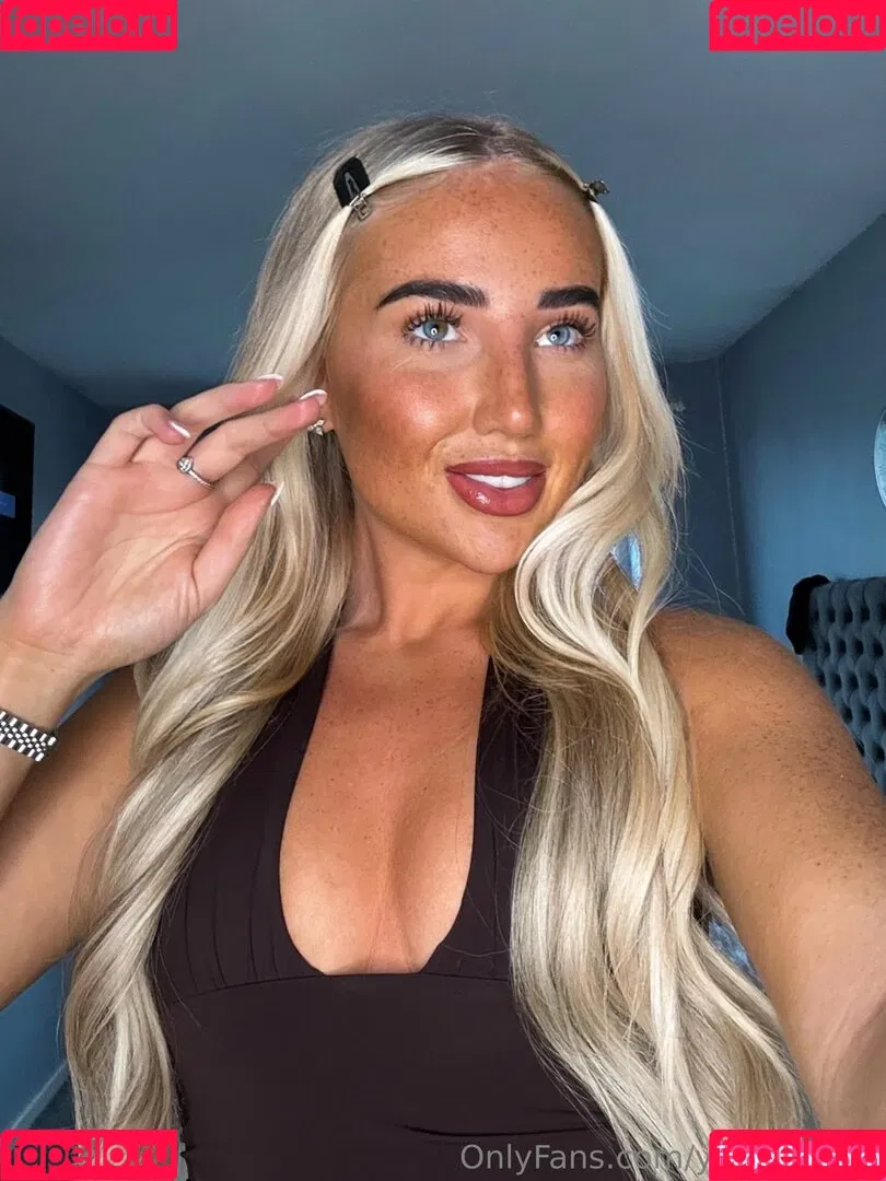 yhwh_livraria / yourlexiii22 Onlyfans Photo Gallery 
