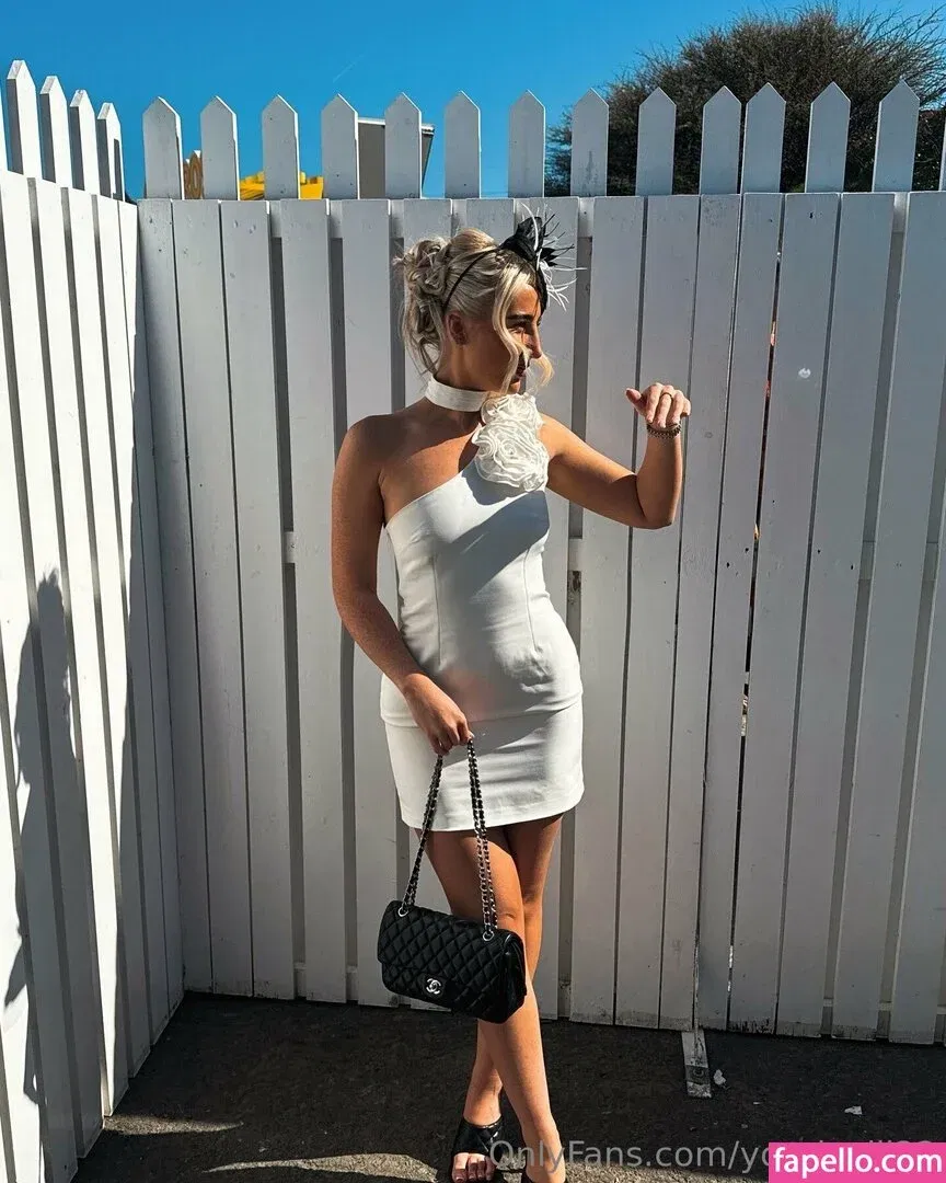 yhwh_livraria / yourlexiii22 Onlyfans Photo Gallery 