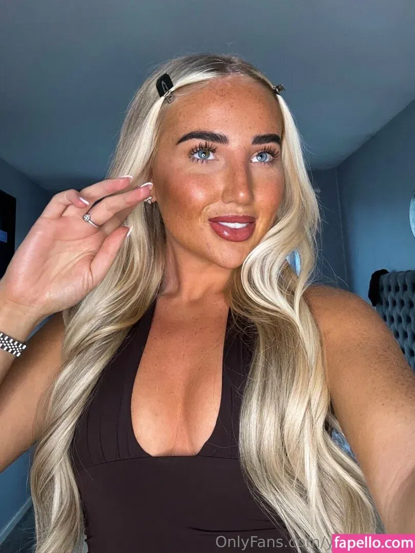 yhwh_livraria / yourlexiii22 Onlyfans Photo Gallery 