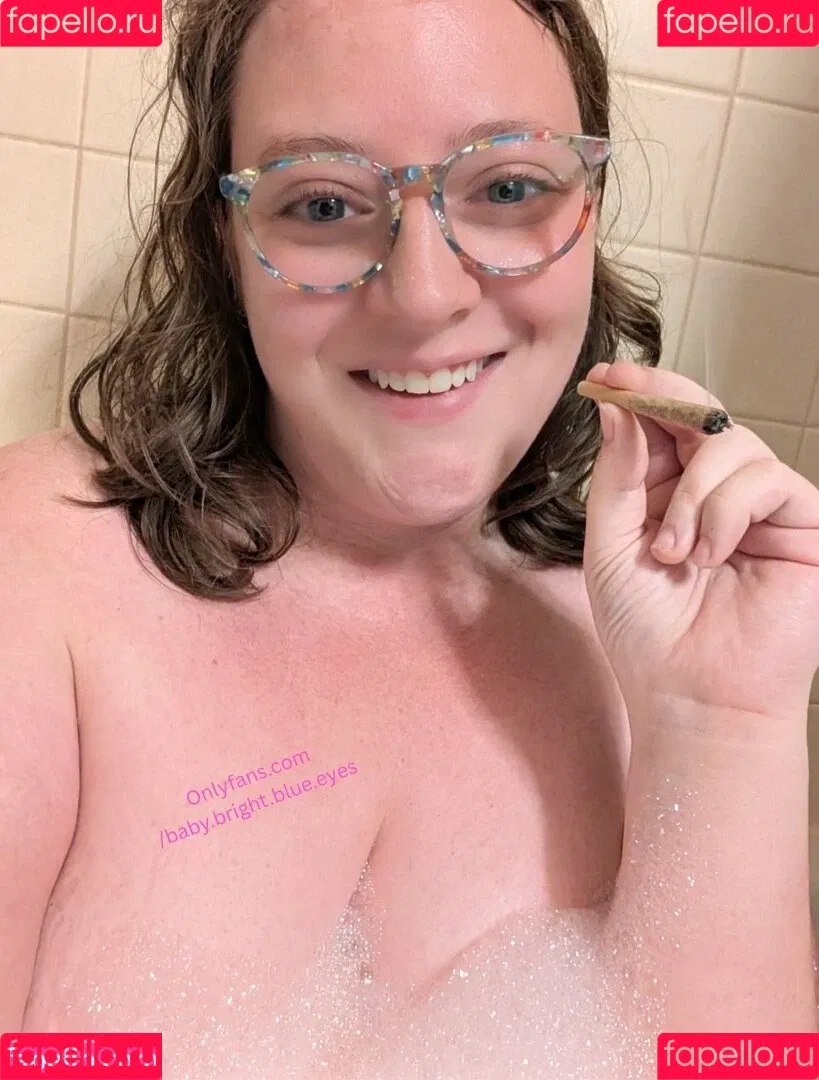 Baby.bright.blue.eyes / baby bright eyes Onlyfans Photo Gallery 