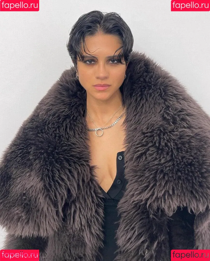 Sasha Calle / sashacalle Onlyfans Photo Gallery 