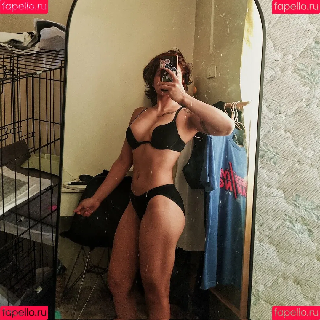 Kittynyaaa / Nyaaati / miiaa02 / nhcordoba Onlyfans Photo Gallery 