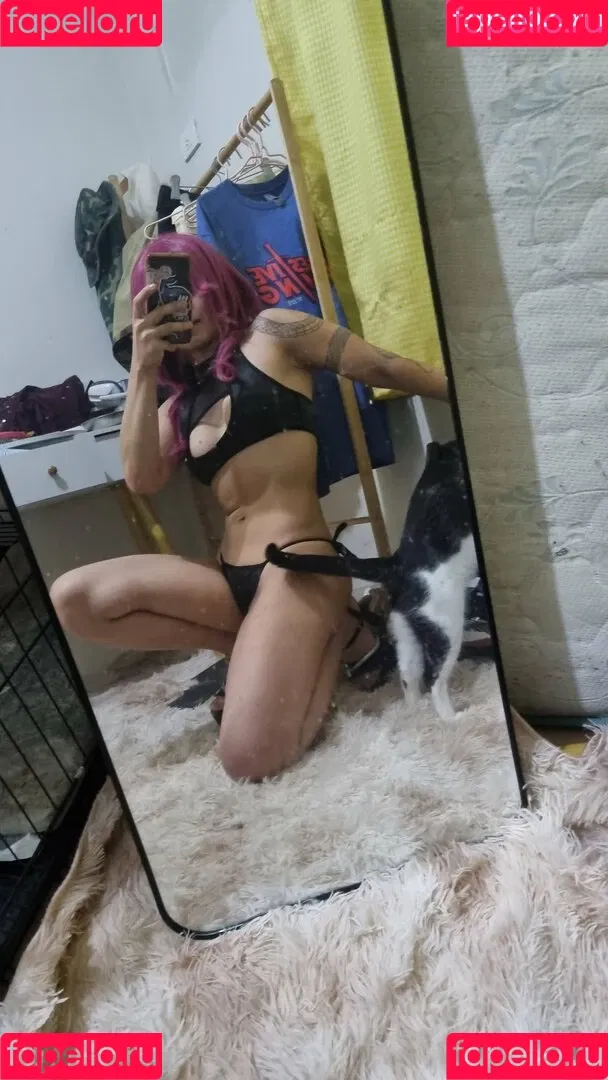 Kittynyaaa / Nyaaati / miiaa02 / nhcordoba Onlyfans Photo Gallery 