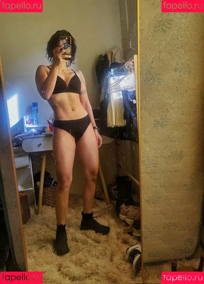 Kittynyaaa / Nyaaati / miiaa02 / nhcordoba Onlyfans Photo Gallery 