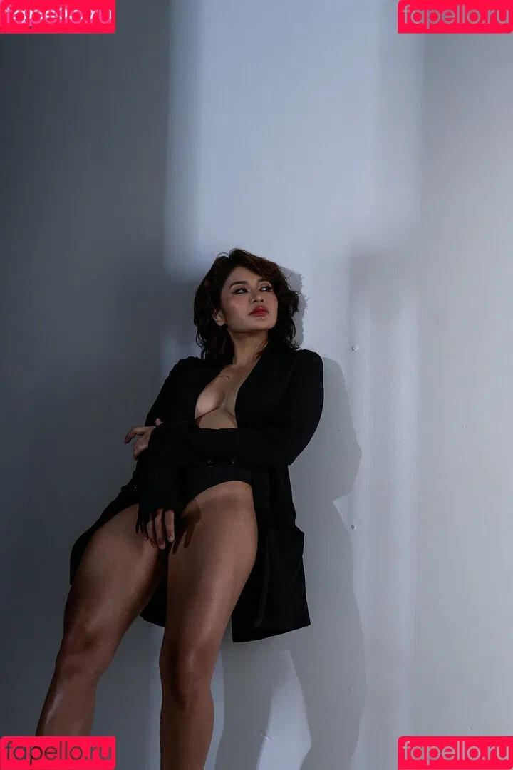 Kittynyaaa / Nyaaati / miiaa02 / nhcordoba Onlyfans Photo Gallery 
