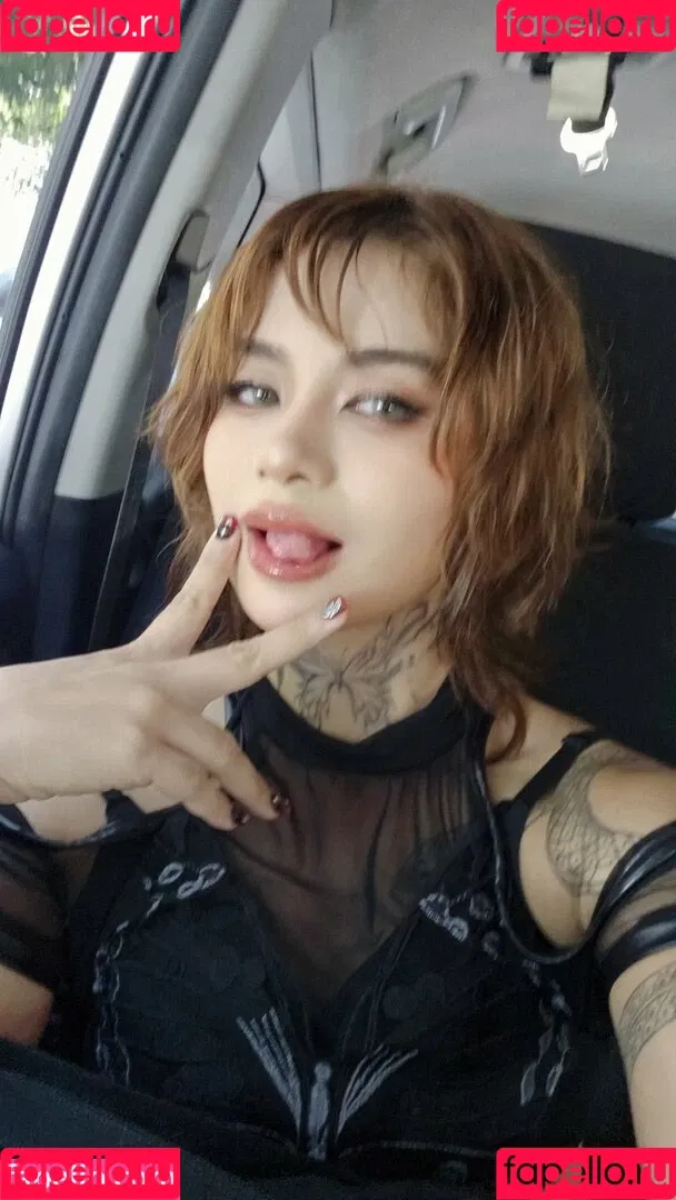 Kittynyaaa / Nyaaati / miiaa02 / nhcordoba Onlyfans Photo Gallery 