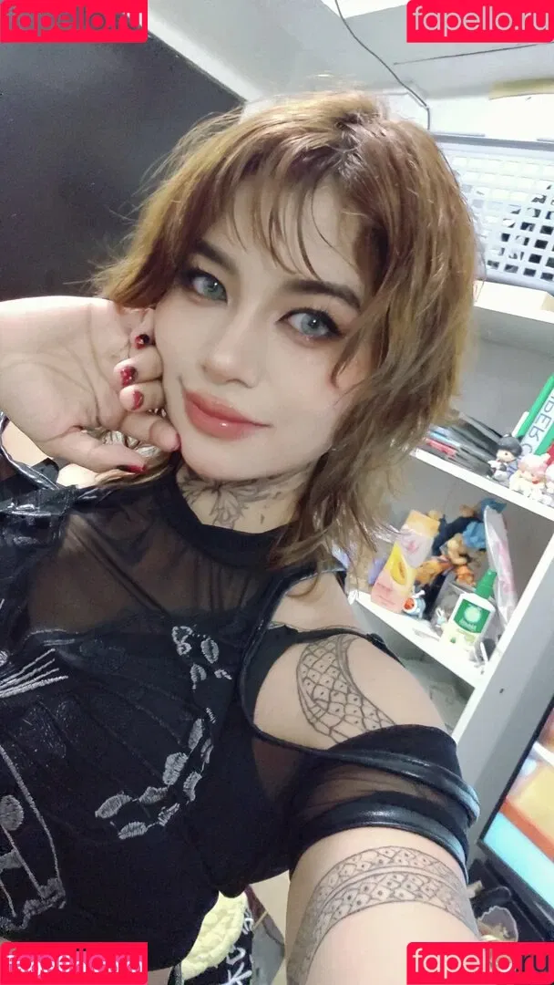 Kittynyaaa / Nyaaati / miiaa02 / nhcordoba Onlyfans Photo Gallery 
