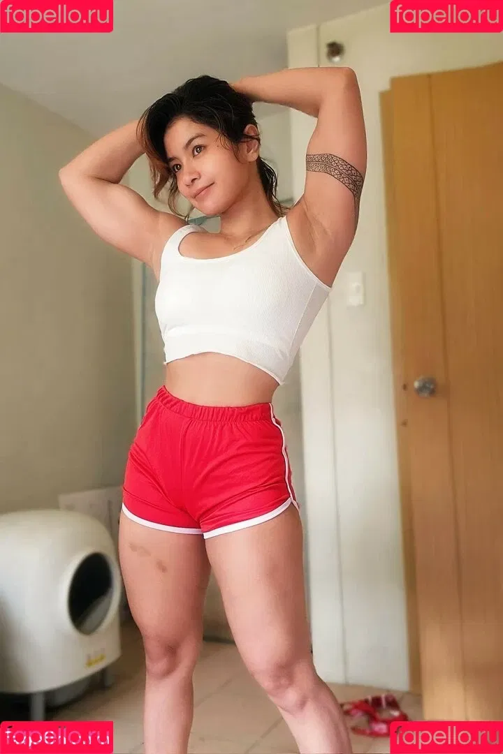 Kittynyaaa / Nyaaati / miiaa02 / nhcordoba Onlyfans Photo Gallery 