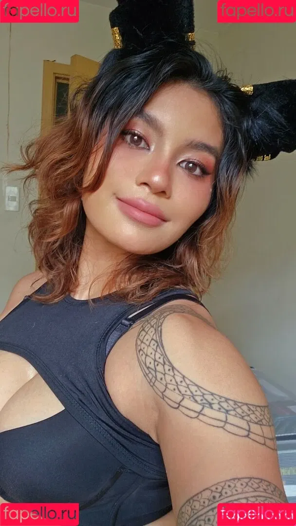 Kittynyaaa / Nyaaati / miiaa02 / nhcordoba Onlyfans Photo Gallery 
