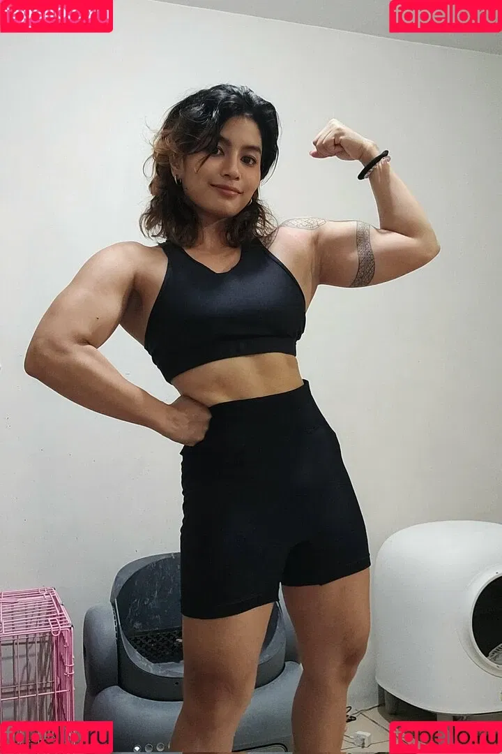 Kittynyaaa / Nyaaati / miiaa02 / nhcordoba Onlyfans Photo Gallery 