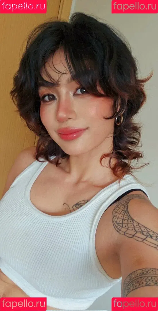 Kittynyaaa / Nyaaati / miiaa02 / nhcordoba Onlyfans Photo Gallery 