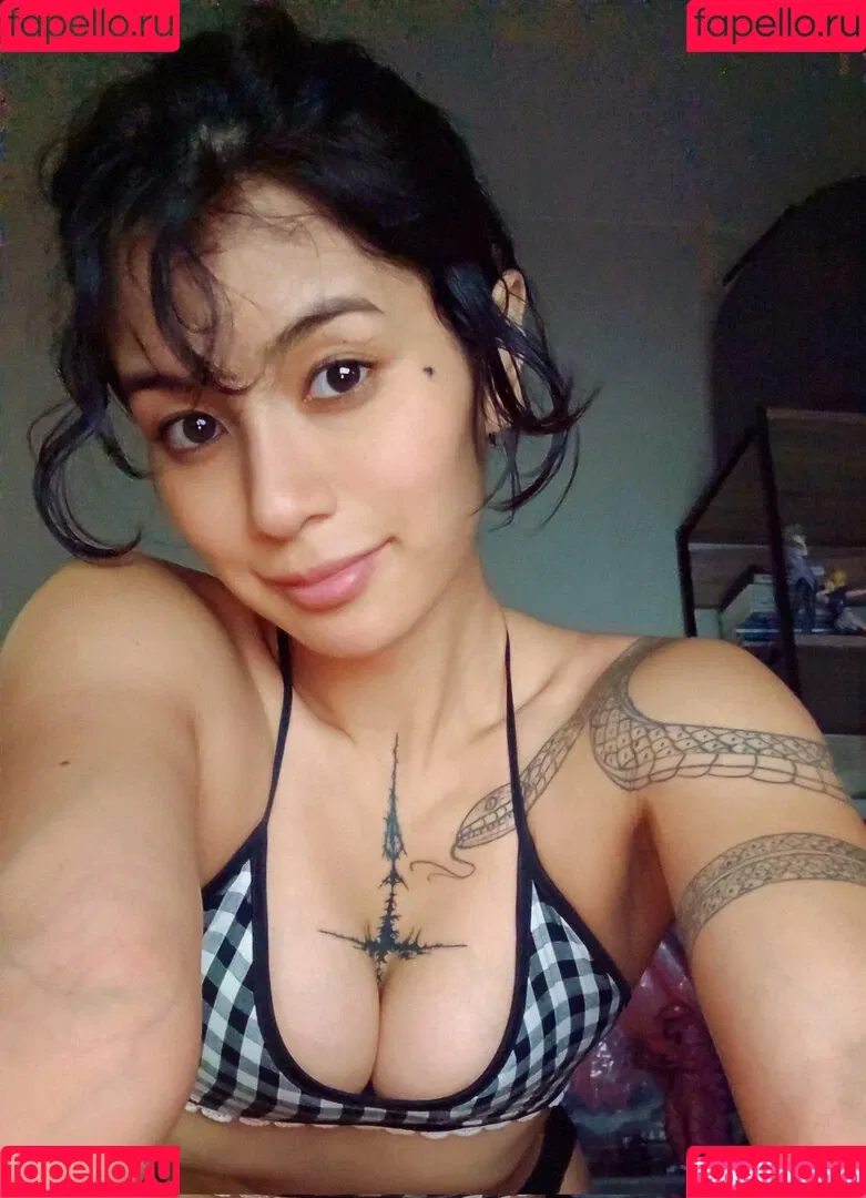 Kittynyaaa / Nyaaati / miiaa02 / nhcordoba Onlyfans Photo Gallery 